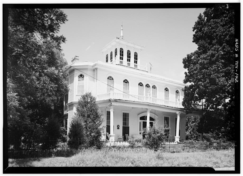 Historic Jefferson landmark home