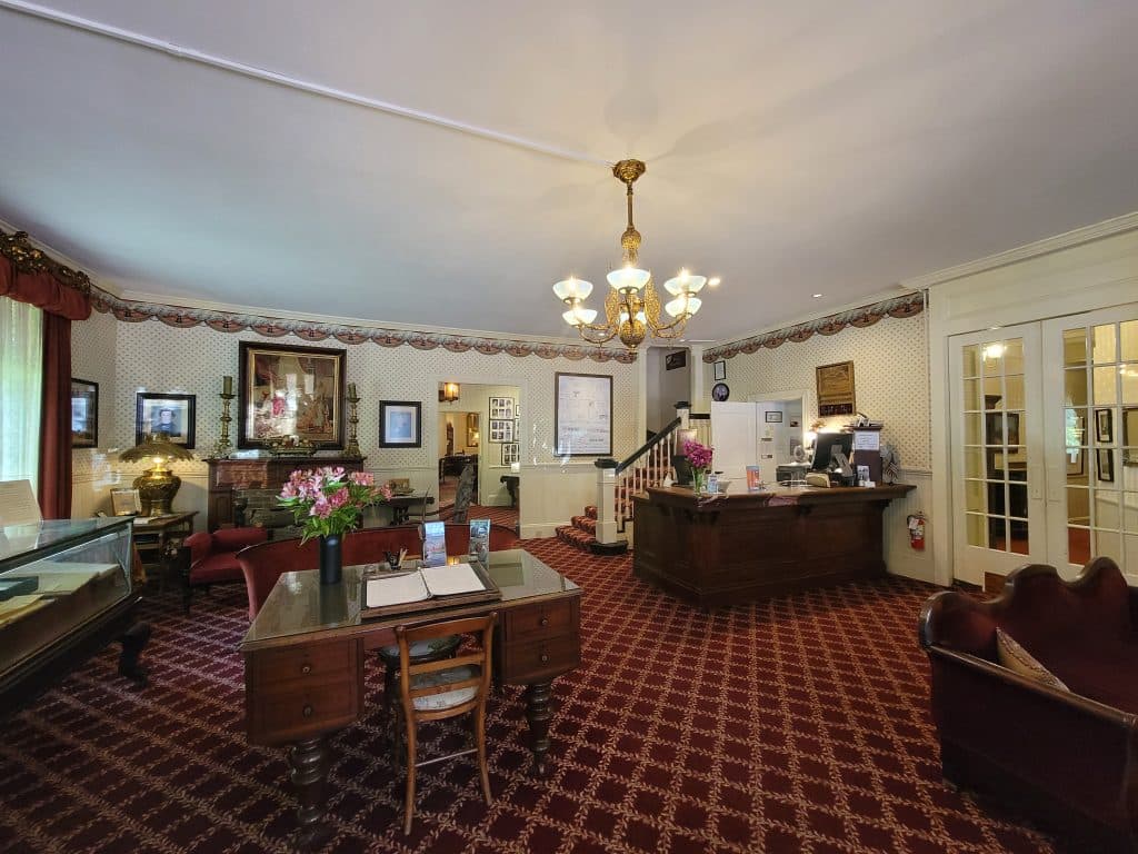 Black Swan — Jefferson, Texas bed and breakfast