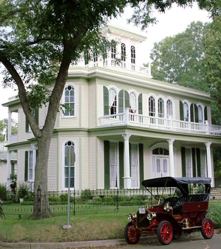 House of the Seasons — Jefferson, Texas bed and breakfast